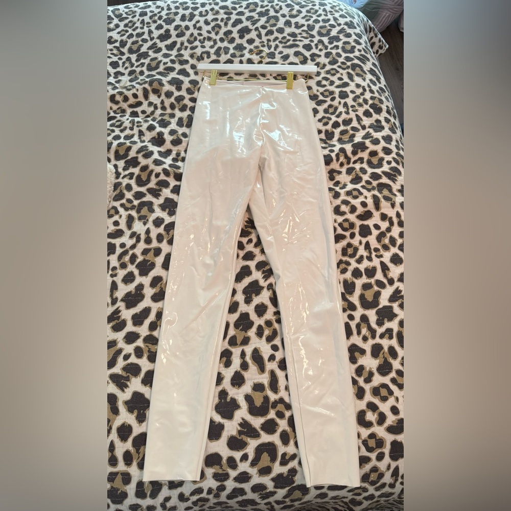 Shiny White Leggings